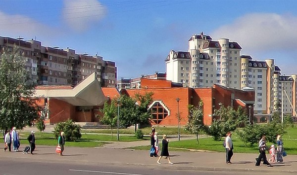 Кинотеатр «Бригантина» в Витебске. Фото Яндекс.Панорамы