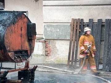 Пажар на вуліцы Праўды. Фота Сержука Серабро