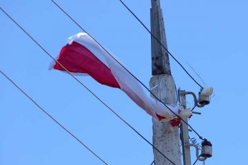 Бел-чырвона-белы сцяг у цэнтры Віцебска. Фота Сержука Серабро