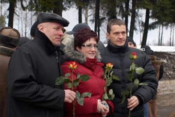 Калегі і аднадумцы павіншавалі А. Казуліна з днём нараджэння. Фота Сержука Серабро