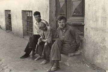 Канцлагер у Віцебску. 1941 г. / Концлагерь в Витебске. 1941 г. / A concentration POW camp in Vitebsk. 1941