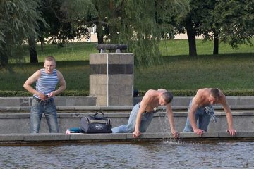 Дэсантнікі святкуюць. Віцебск. Фота Сержука Серабро