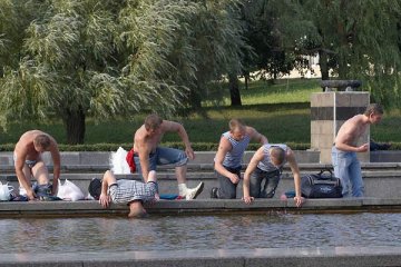 Дэсантнікі святкуюць. Віцебск. Фота Сержука Серабро