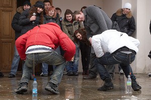 «Любовь – это жизнь!» Совеместная акция БРСМ и краеведческого музея. Фото Сергея Серебро