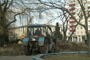 Знішчэнне сквера на плошчы Перамогі ў Віцебску. Фота Таццяны Салаўёвай