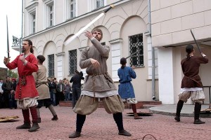 Паказальныя выступленні клуба гістарычнай рэканструкцыі “Варгенторн”. Фота Сержука Серабро