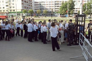 Торжественное шествие, посвященное Дню Независимости и 65-летию освобождения Беларуси от немецко-фашистских захватчиков. Фото Сергея Серебро