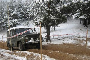 “Балет” на джипах и езда вслепую. Фото Натальи Партолиной