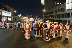 ь/2009   19:51 В Витебске сегодня зажгли огни на главной городской елке. Фото Сергея Серебро