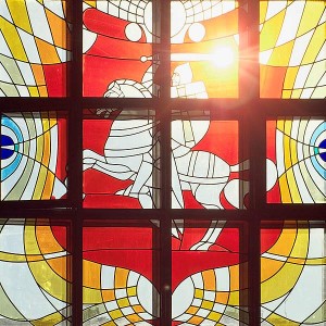 Вітраж з гербам “Пагоня”, які вітаў гасцей Віцебска. Фота Сержука Серабро