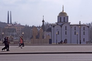 Фанерный Александр Невский. Фото Сергея Серебро