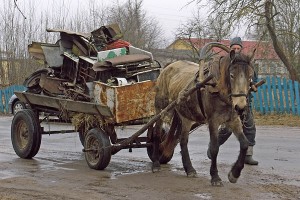 Сдача металло-лома. Фото Сергея Серебро