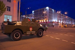 Репетиция парада в Витебске в честь 65-летия победы в Великой отечественной войне. Фото Сергея Серебро