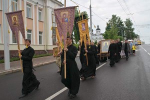 З Віцебска ў Полацк рушыў хрэсны ход. Фота Сержука Серабро