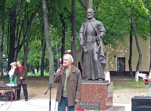 Адкрыццё помніка вялікаму гетману і вялкаму канцлеру Вялікага Княства Літоўскага Льву Сапегу. Фота lepel.by