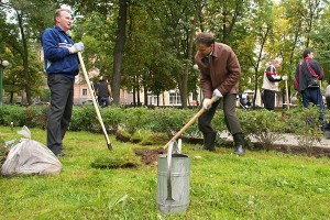 В Витебске появилась «Аллея СМИ». Фото Сергея Серебро