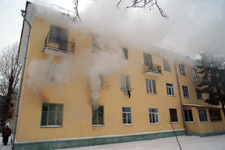 Пажар на Лакаматыўнай у Віцебску. Фота Сержука Серабро
