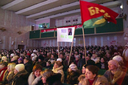 В городском поселке Шумилино прошел конкурс «Краса Шумилино». Фото Сергея Серебро