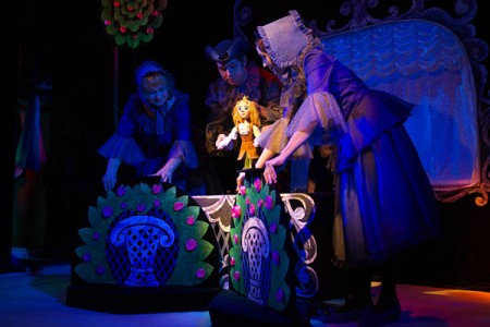 У Беларускім тэатры “Лялька” адбыўся першы паказ спектакля “Прынцэса і Свінапас”. Фота Сержука Серабро