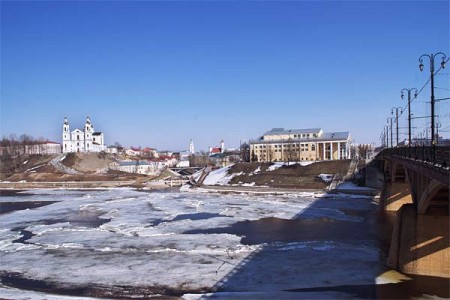 Крыгаход на Дзвіне, Віцьба рвецца з берагоў. Фота Сержука Серабро