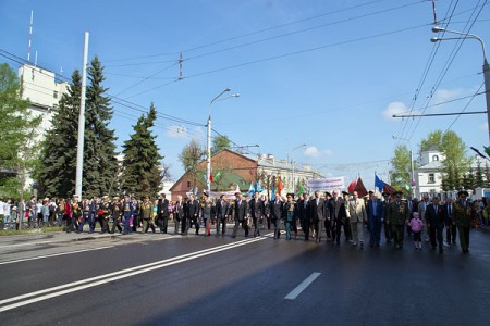 Демонстрация в честь 66-й годовщины Великой Победы в Витебске. Фото Сергея Серебро