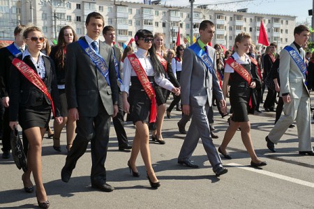 Демонстрация в честь 66-й годовщины Великой Победы в Витебске. Фото Сергея Серебро