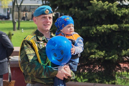 Демонстрация в честь 66-й годовщины Великой Победы в Витебске. Фото Сергея Серебро