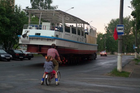 В Витебск прибыл новый теплоход «Северная столица». Фота Сержука Серабро