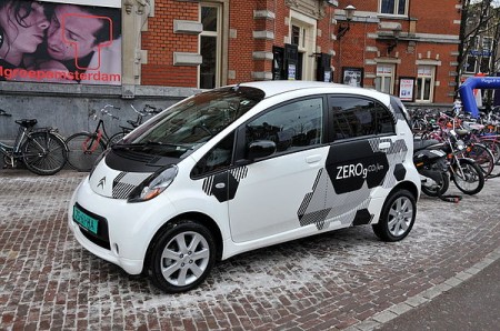 Электромобиль Citro?n C-Zero в Амстердаме. Фото FaceMePLS / wikipedia.org