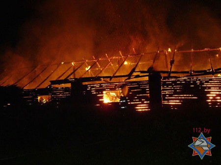 В Толочинском районе сожгли колхозное сено. Фото МЧС