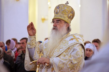 В Витебске совершен чин полного освящения Свято-Успенского собора. Фото Сергея Серебро