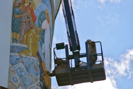 Свято-Воскресенский храм украсила большая фреска. Фото Сергея Серебро