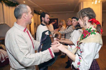 Абрадавуя гульня “Жаніцьба  Цярэшкі” ў Віцебску. Фота Сержука Серабро