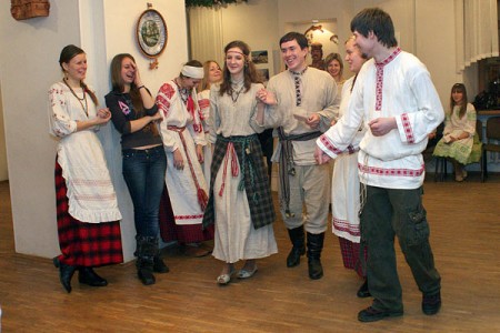 Абрадавуя гульня “Жаніцьба  Цярэшкі” ў Віцебску. Фота Сержука Серабро