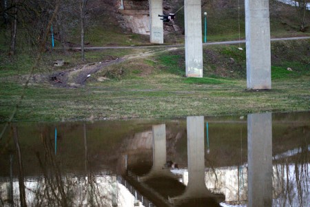 Роўп-джампінг у цэнтры Віцебска. Фота Сержука Серабро