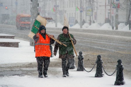 Апрельская метель в Витебске. Фото Серегея Серебро