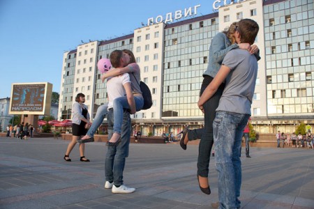 У Віцебску прайшоў Дзень пацалункаў. Фота Сержука Серабро