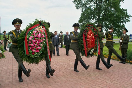 В Пятом полку открыли часовню с набат-колоколом. Фото Сергея Серебро