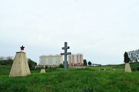 В Пятом полку открыли часовню с набат-колоколом. Фото Сергея Серебро