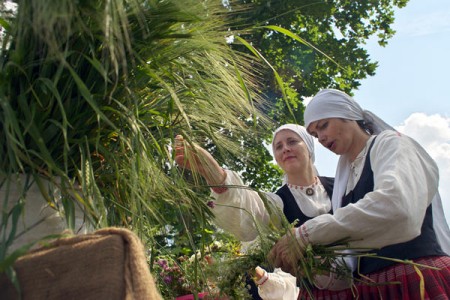 Беларуска-латвійскае Купалле ў Віцебску. Фота Сержука Серабро