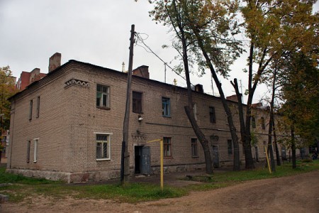 Отселяемые дома на улицах Мира и Чапаева. Фото Сергея Серебро