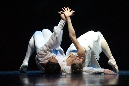 В концертном зале «Витебск» открылся XXV Международный фестиваль современной хореографии (IFMC). Фото Сергея Серебро