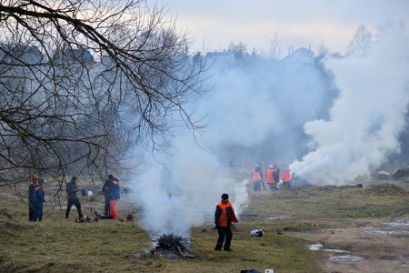 В Витебске авральными методами асфальтируют улицу имени Максима Горького. Фото Сергея Серебро