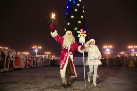 У Віцебску прайшло традыцыйнае шэсце Дзядоў Марозаў. Фота Сержука Серабро