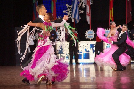 В Витебске прошел конкурс спортивных бальных танцев «Витебская снежинка-2013». Фото Сергея Серебро