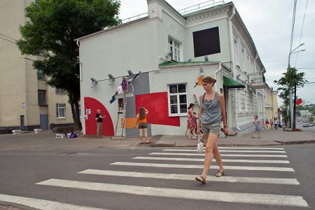 У Віцебску знішчылі частку будынка з карцінай Малевіча. Фота Сержука Серабро