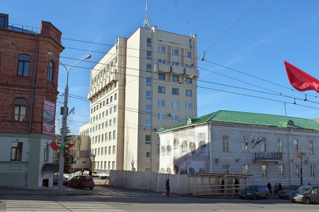 У Віцебску знішчылі частку будынка з карцінай Малевіча. Фота Сержука Серабро