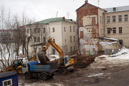 Гістарычны цэнтар Віцебска зноў пад каўшом экскаватара. Фота Сержука Серабро