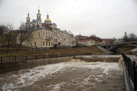 Начало паводка на Витьбе. Фото Сергея Серебро