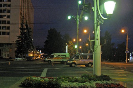 21 июля микроавтобус «Любава» (скорая помощь) под управлением 59-летнего водителя совершил наезд на 23-летнего пешехода. Фото Сергея Щедрова